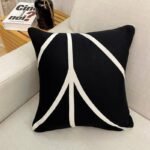 2 housses de coussin noir lys pour canape 45 x 45 cm 1