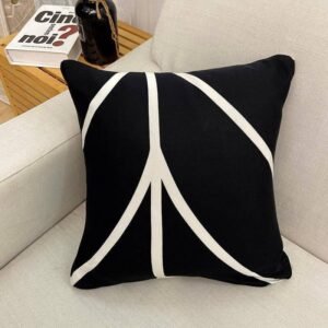2 housses de coussin noir lys pour canape 45 x 45 cm 1