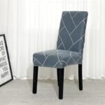 housse de chaise extensible motif pave 1