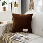 housse-de-coussin-en-velours-marron