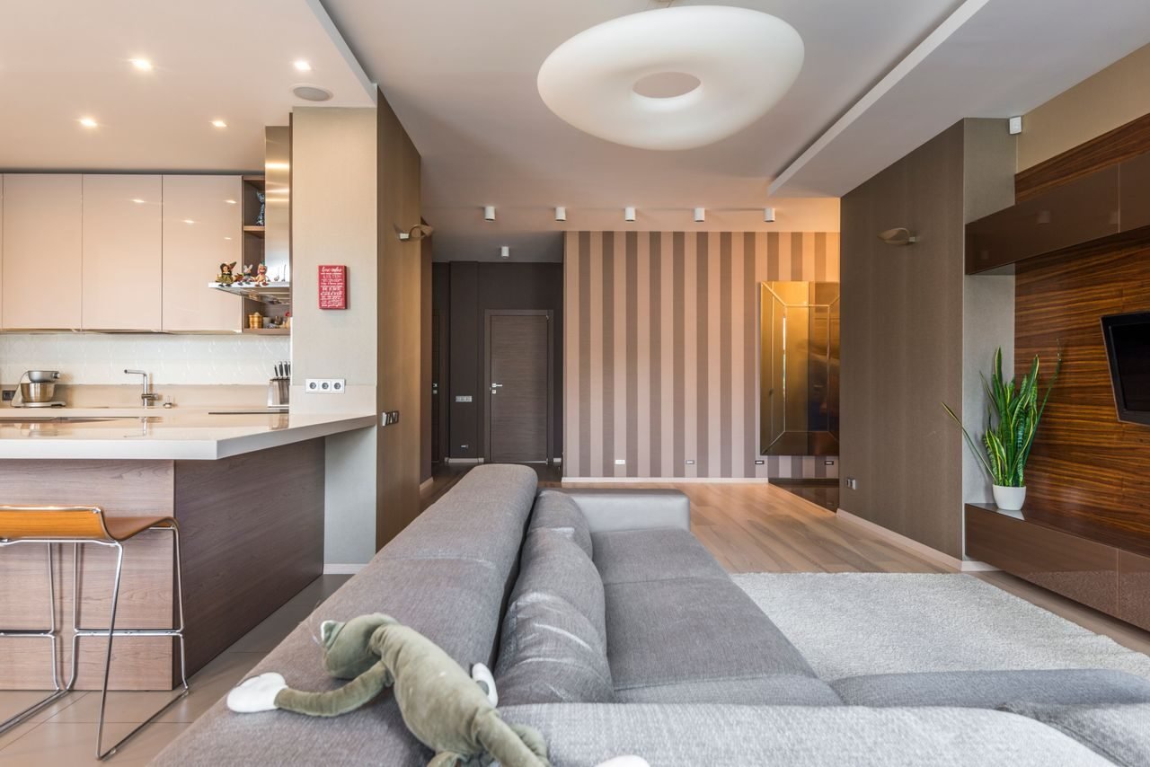 Comment valoriser un bien immobilier grâce au design intérieur 2 Désencombrement et choix du mobilier
